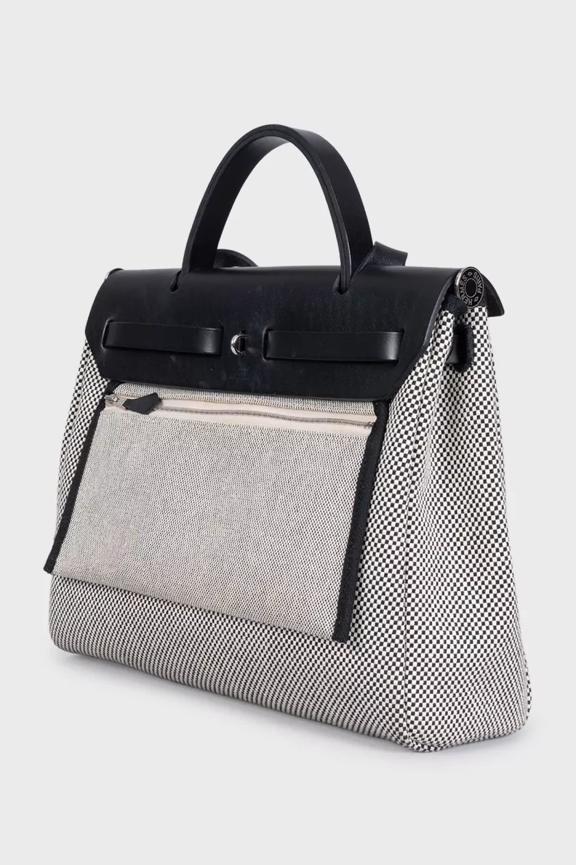 Hermès Herbag 31 — Black & White – reference photograph