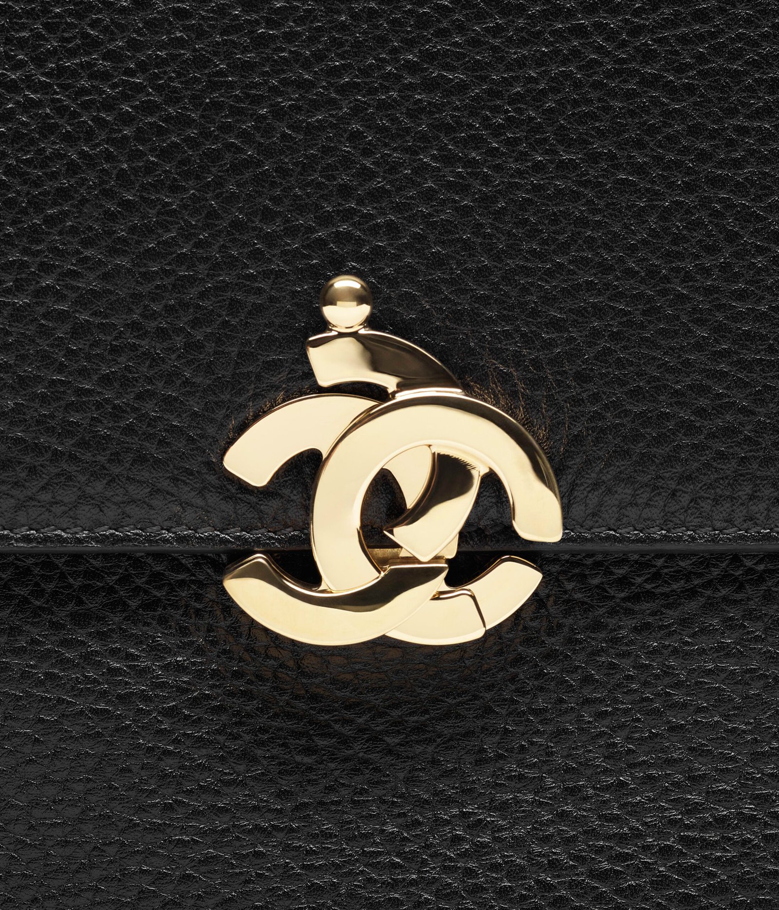 CHANEL Maxi Flap Bag — Black - Image 3