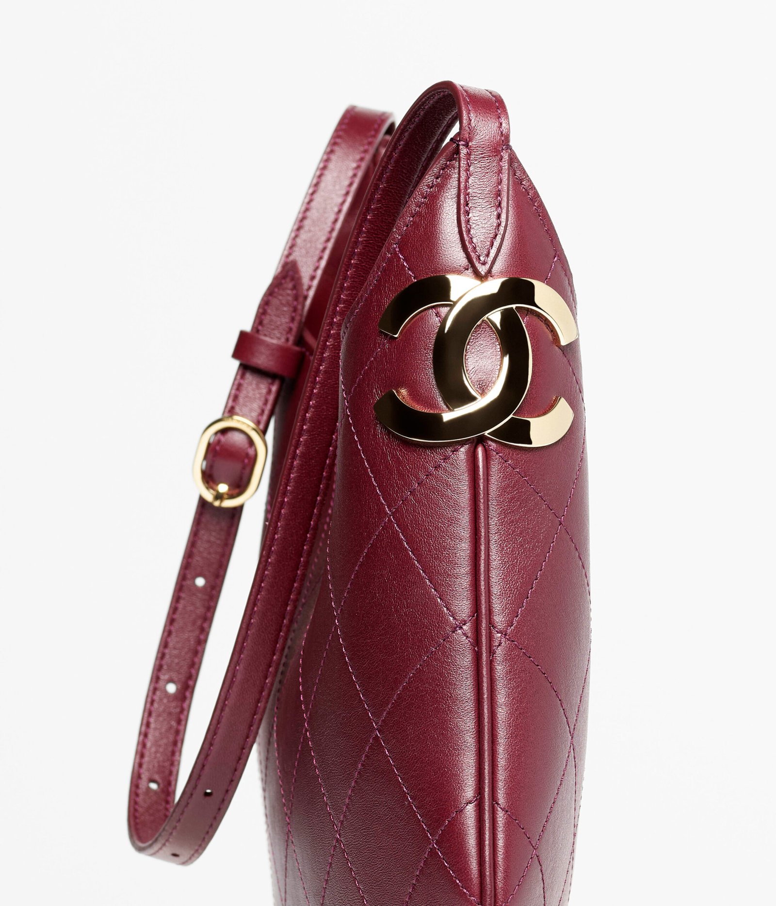 CHANEL Hobo Handbag — Dark Burgundy - Image 3